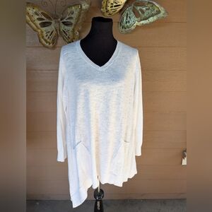LOGO by Lori Goldstein Cream V-Neck Knit Tunic